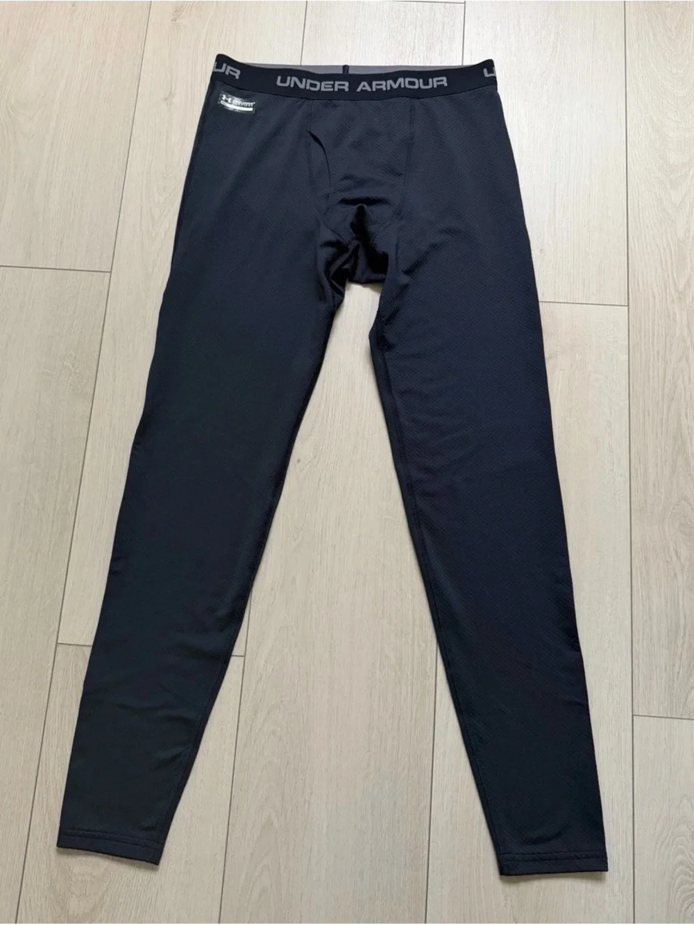 Under Armour Men’s Black Compression Base Layer Leggings